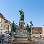 Limehome Maximiliansplatz Μπάμπεργκ